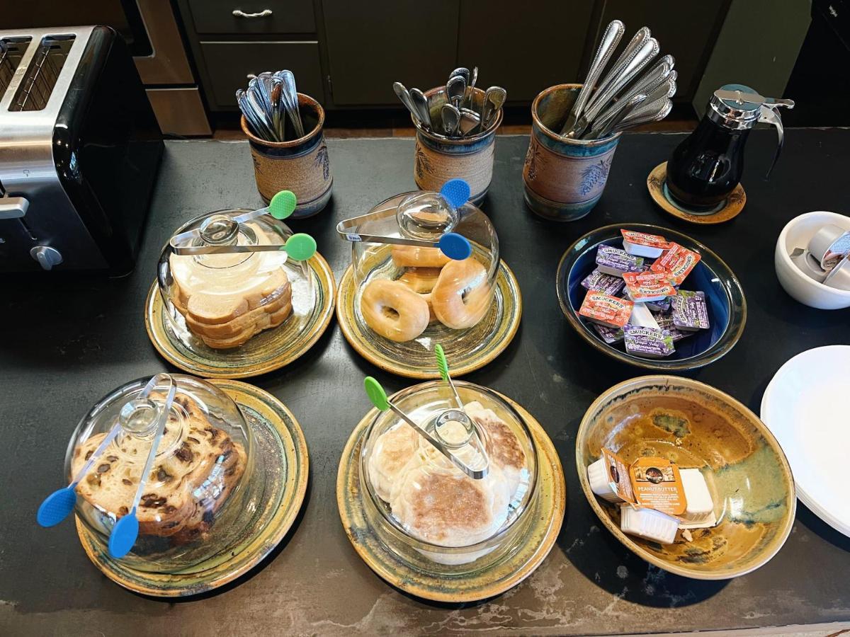 Cabin A Suite Bed And Breakfast 伍德兰帕克 外观 照片